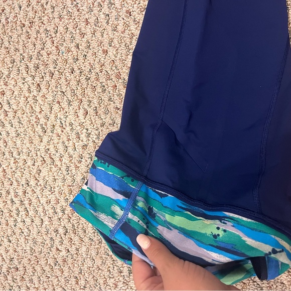 PERFECT CONDITION lululemon cropped leggings 16” - Picture 6 of 6